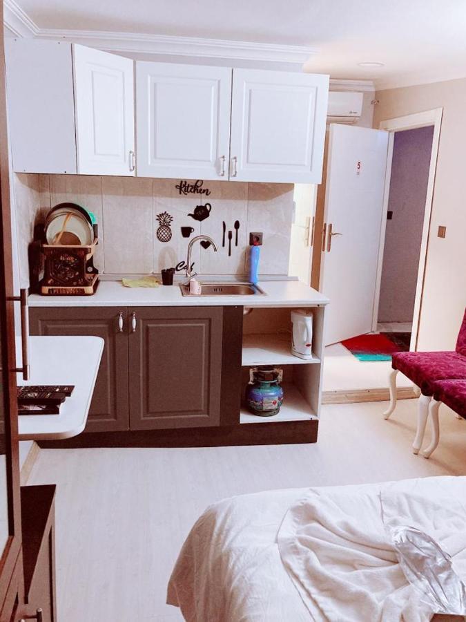 Aymila Apart Aparthotel Istanboel Buitenkant foto