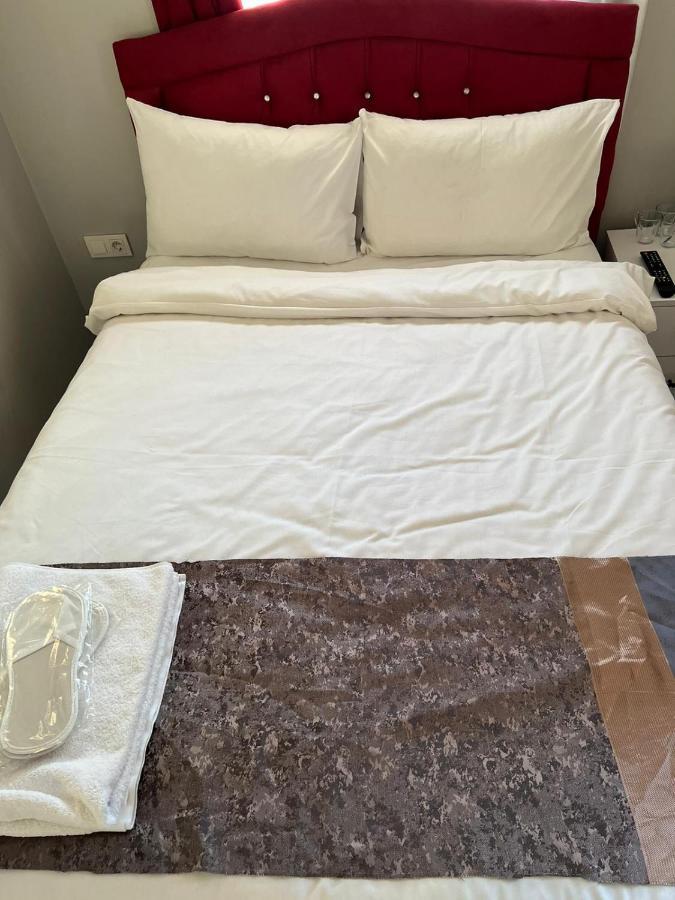 Aymila Apart Aparthotel Istanboel Buitenkant foto